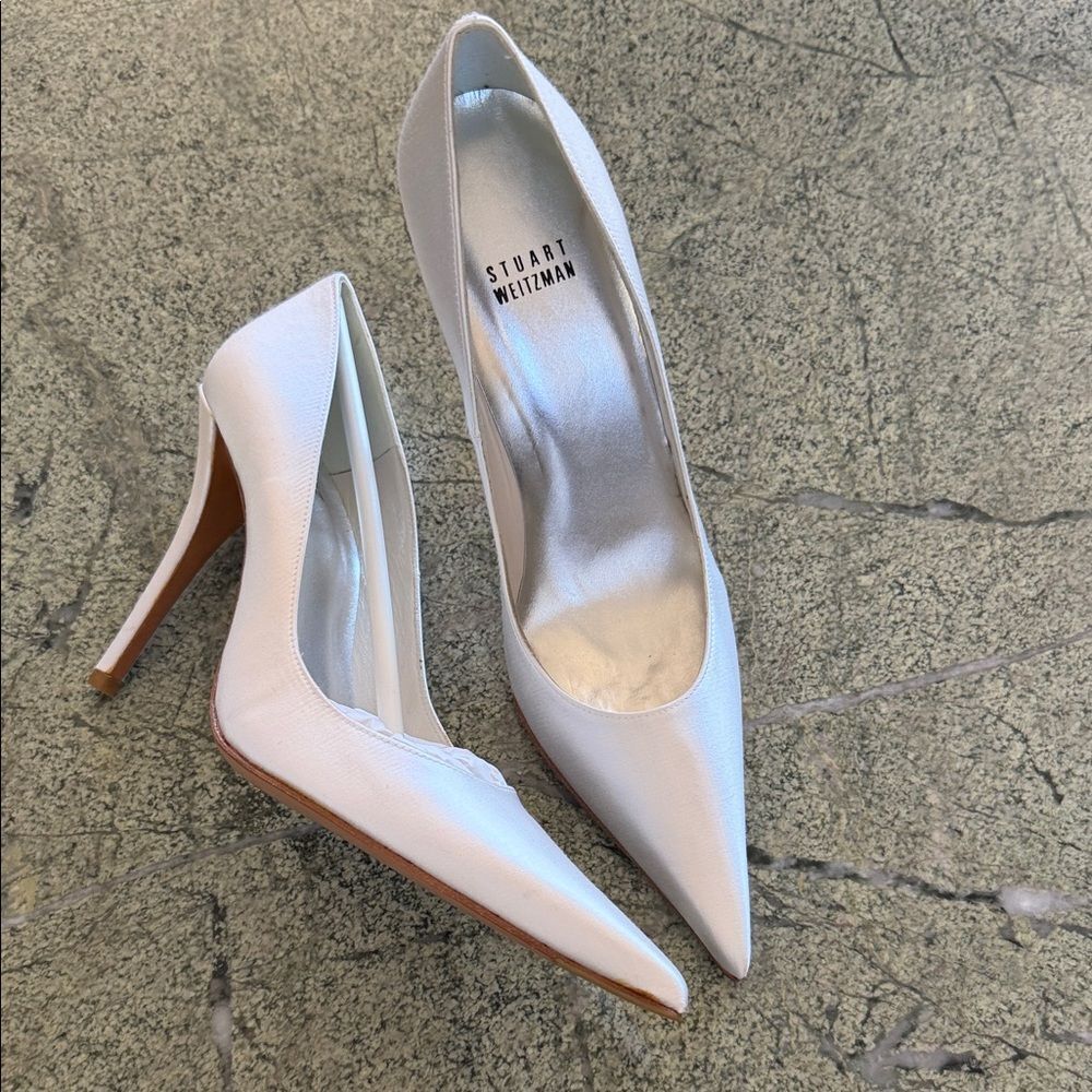 Stuart Weitzman White Pointed Toe wedding bridal  Heels